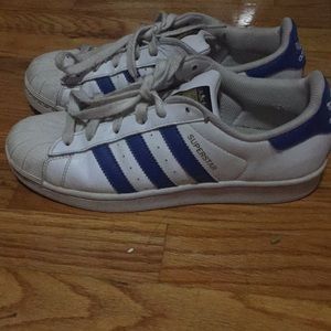 Adidas Superstars. Blue Stripes